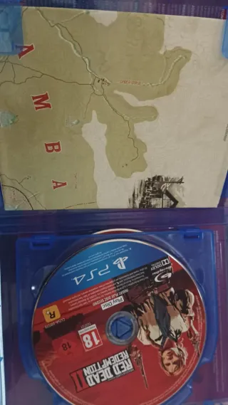 PS4 (PlayStation 4) + 3 controller + 2 giochi