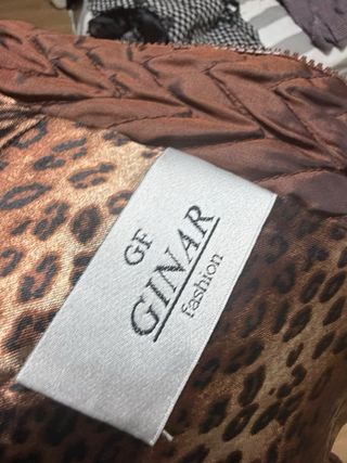 Chaqueta marrón acolchada