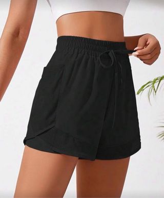 Short deportivo negro