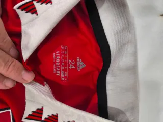 Camisetas Manchester United Ronaldo y Sánchez