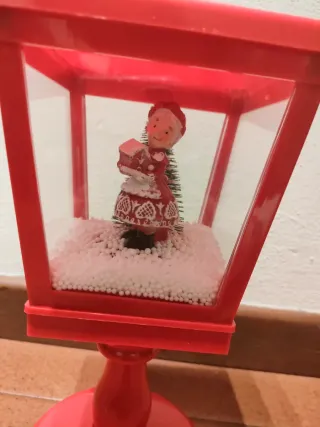 Lanterna Natalizia Rossa con Bambina