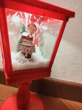 Lanterna Natalizia Rossa con Bambina