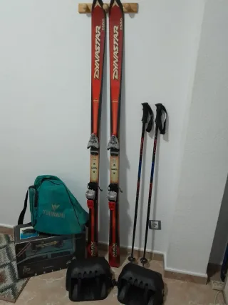 Sci Dynastar Max con bastoncini e accessori