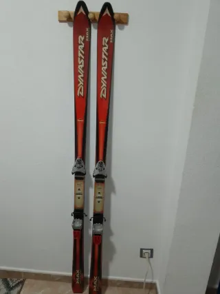 Sci Dynastar Max con bastoncini e accessori