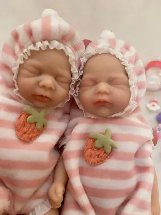 Lote 2 Bebés Reborn 16 cm, Silicona