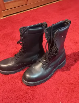 Stivali militari neri taglia 44