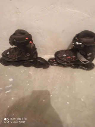 Patines en línea infantiles negros