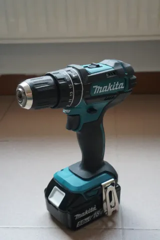 Makita Kit Taladro, Atornillador y Baterías 18V