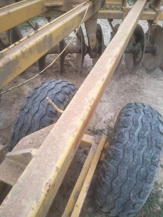 Grada de discos 32 en V