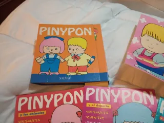 Carpeta, fascículos 1 al 5 , y 3 poster Pin y Pon