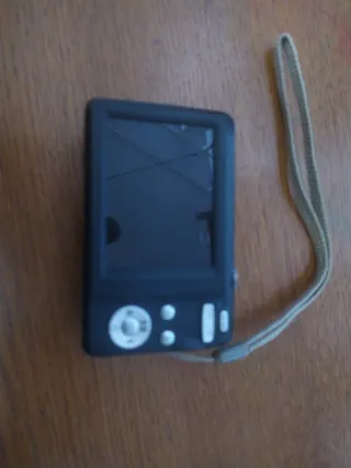 Cámara Sony Cyber-shot 7.2 MP Full HD