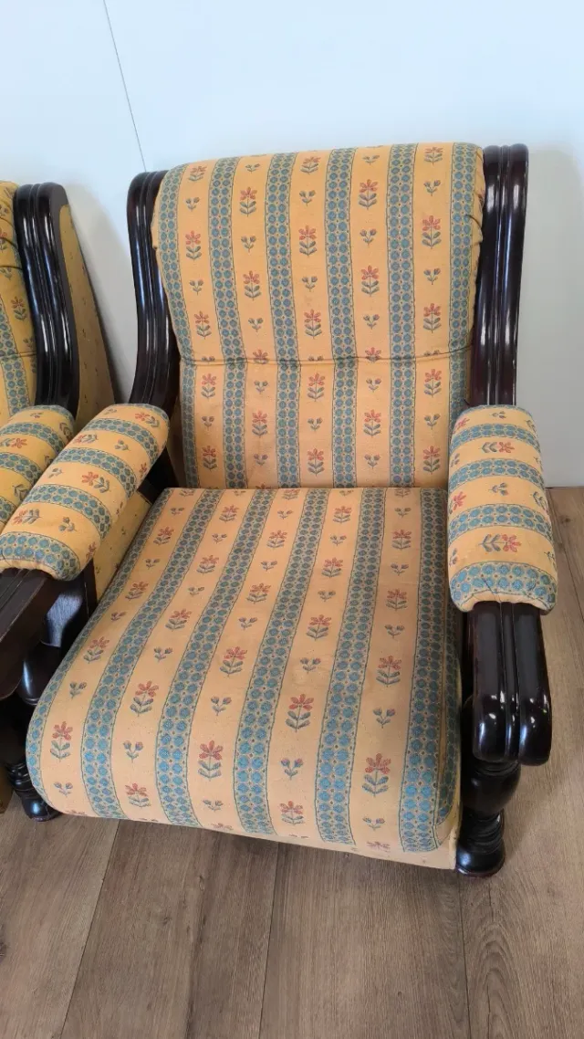 SOFÁ Y SILLON CLÁSICOS DE TELA