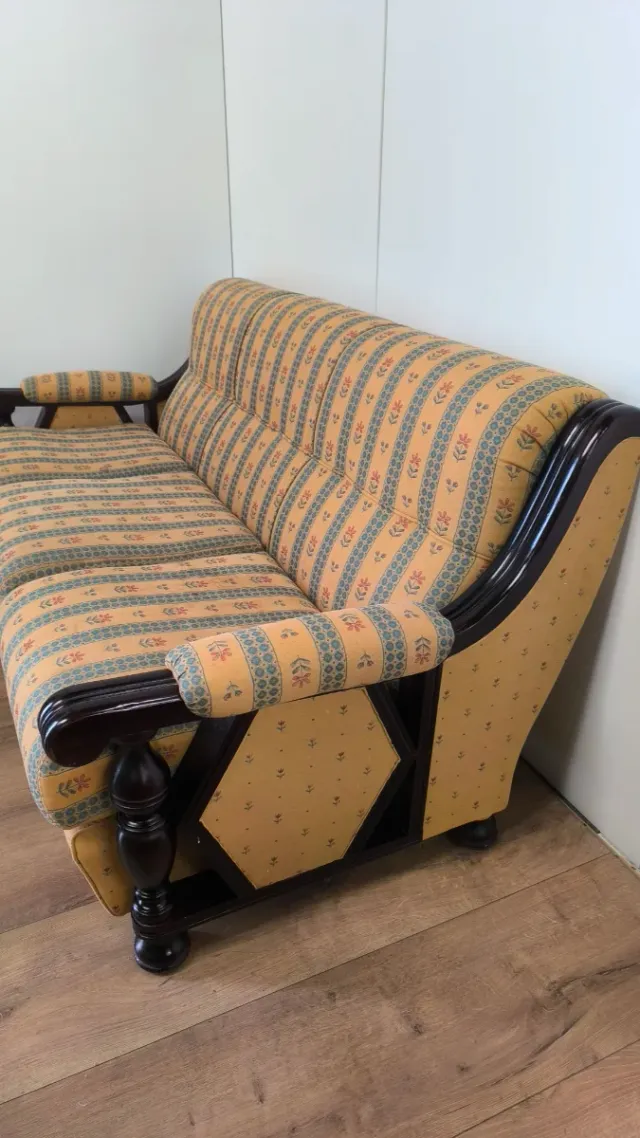 SOFÁ Y SILLON CLÁSICOS DE TELA