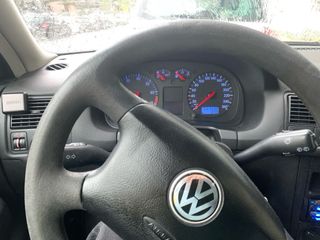 Volkswagen Golf 2002