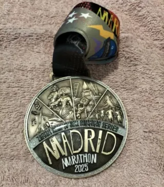 Medalla Maratón Madrid 2025