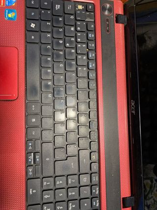 Portátil Acer Aspire 5742 Series Rojo