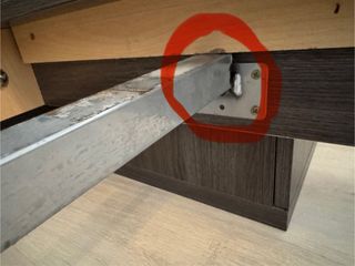 Cama de matrimonio, cabezal y mesitas