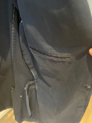 Americana Azul Marino. Marca Gutteridge. Talla 44