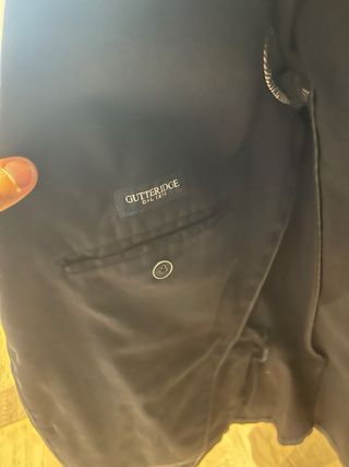 Americana Azul Marino. Marca Gutteridge. Talla 44