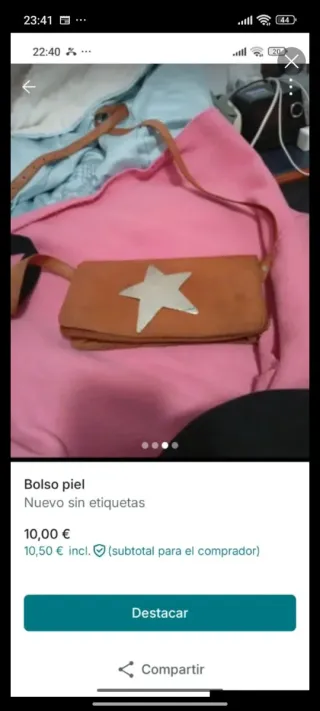 Bolso de piel con estrella plateada