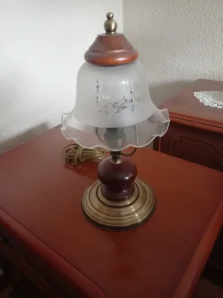 Lámpara de bronce estilo vintage