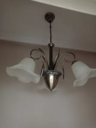 Lámpara de bronce estilo vintage