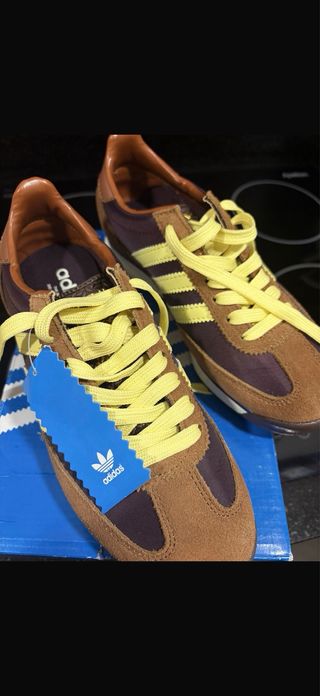 Zapatillas Adidas Marrones y Moradas Talla 37