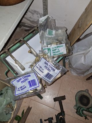 attrezzatura per imbottigliamento