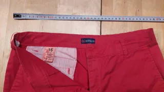 Pantalón niño talla 16 rojo