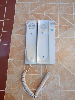 Teléfono Fermax Blanco y Azul