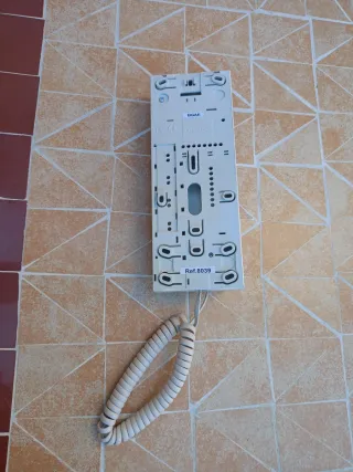 Teléfono Fermax Blanco y Azul