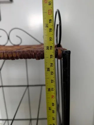 Estantería metal y ratán