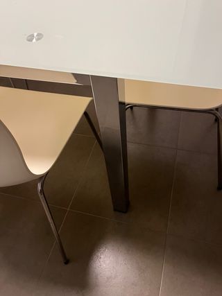 Mesa de comedor cristal y metal