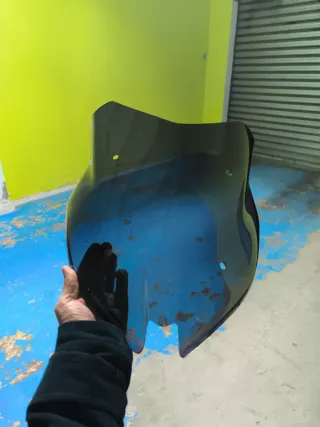 Pantalla ahumada S1000XR 40cm