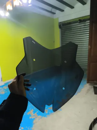 Pantalla ahumada S1000XR 40cm