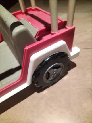 Coche de juguete Our Generation rosa