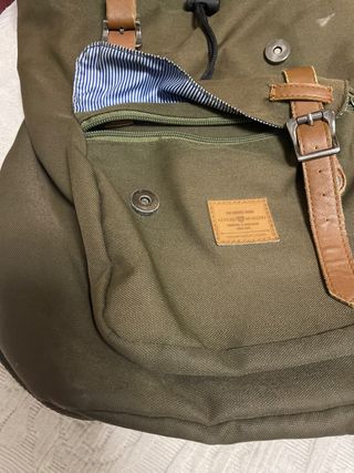 Mochila Alvaro Moreno verde y marrón