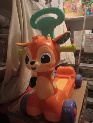 Correpasillos patinete Cervatillo VTech