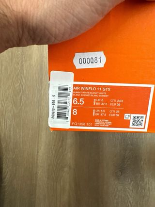 Nike Air Winflo 11 Gore-Tex Tg 39 Nuove