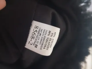 Vestido negro lentejuelas y pelo