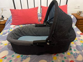 Capazo bebé rayas azul y negro