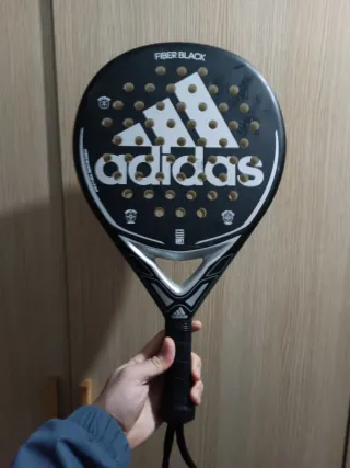 Pala de pádel Adidas