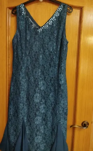 Vestido y chaqueta azul encaje