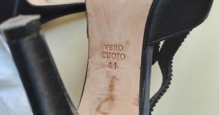 Zapatos Gloria Ortiz Satén Negro Pedrería