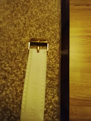 Reloj Brenatt Mujer Dorado y Blanco