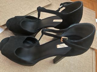 Zapatos de fiesta Guess negros