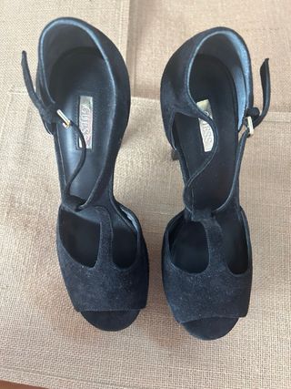 Zapatos de fiesta Guess negros