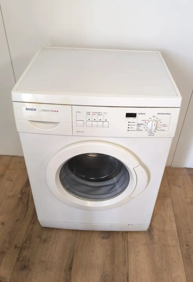 LAVADORA BOSCH 6kilos modelo NFO170P