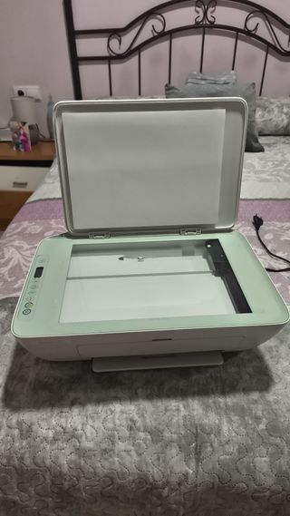 Stampante multifunzione HP verde e bianca