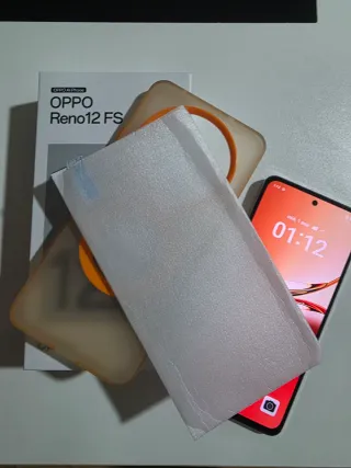 OPPO Reno12 FS 512 GB 4G libero con IA